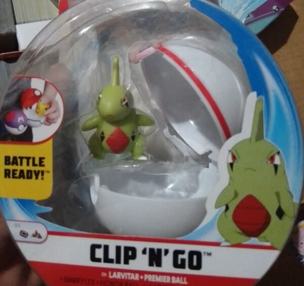 Pokemon Clip'n Go Games with Larvitar Character & Premiere Ball (Larvitar & Premier Ball)