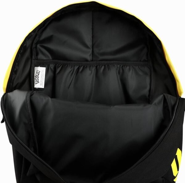 Mochila negra Pikachu letras en Japones