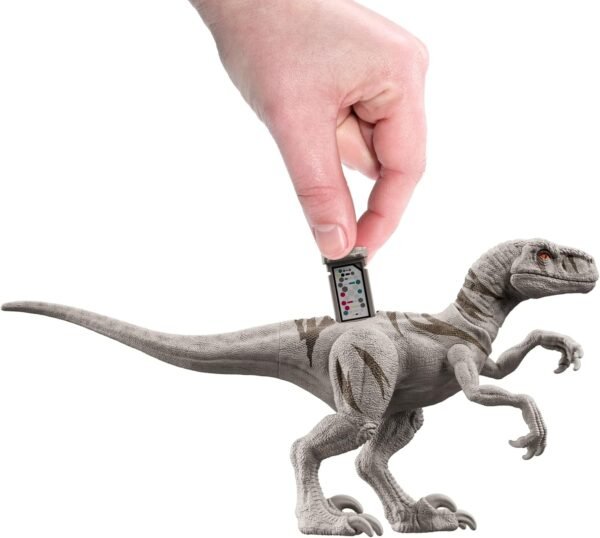 Jurassic World Dominion Release ‘N Rampage Soyona & Atrociraptor Pack