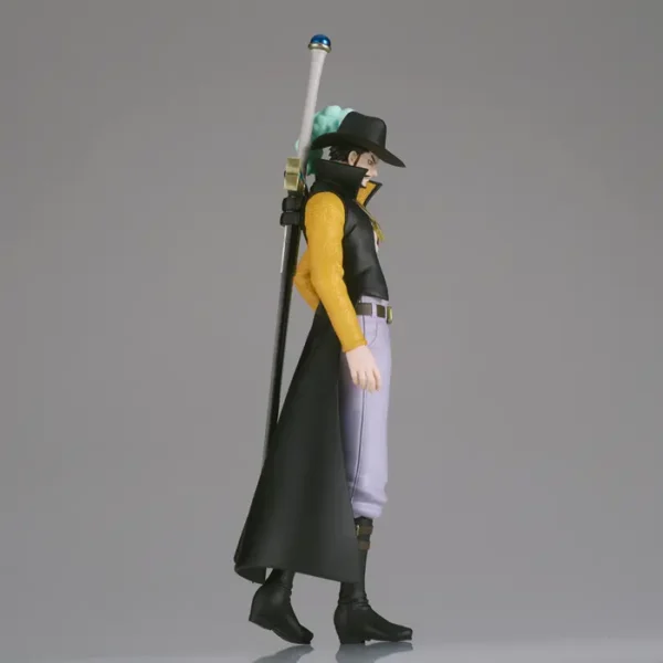 One Piece The Shukko Dracule Mihawk 2 One Piece The Shukko Dracule Mihawk